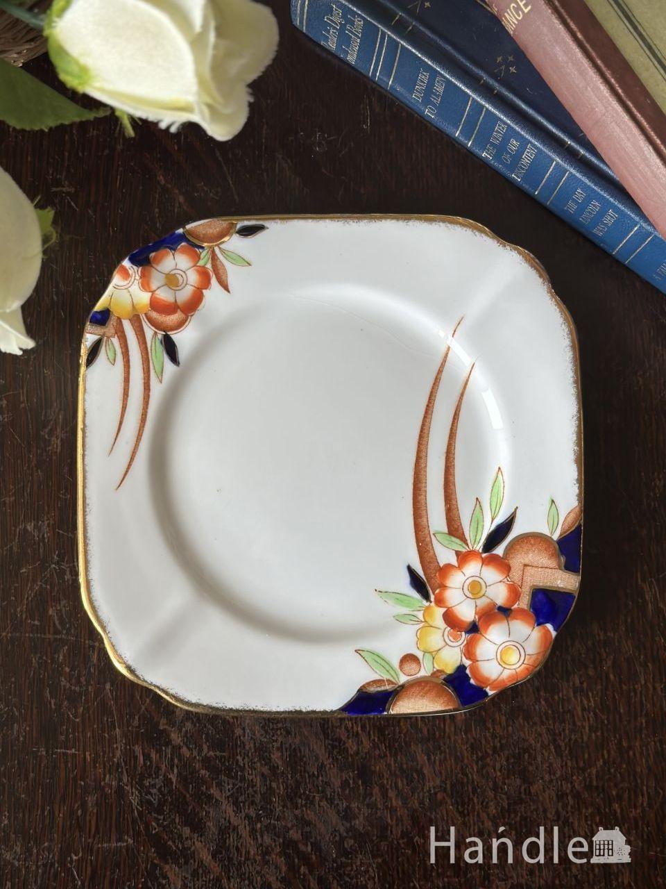 イギリスから届いたアンティークのお皿、スクエア型のシノワズリ