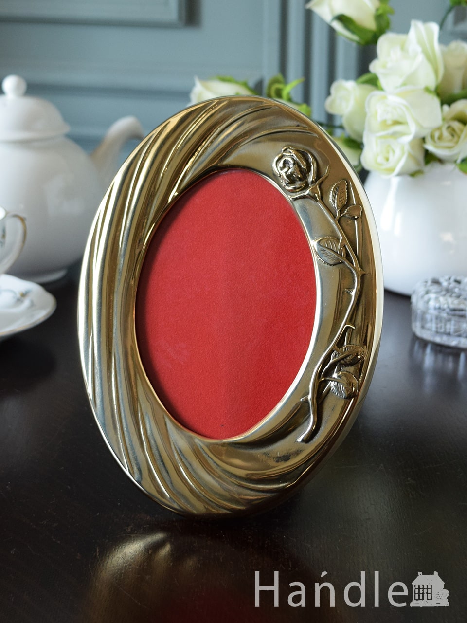 イタリアから届いたおしゃれなフォトフレーム、バラがデザインされた