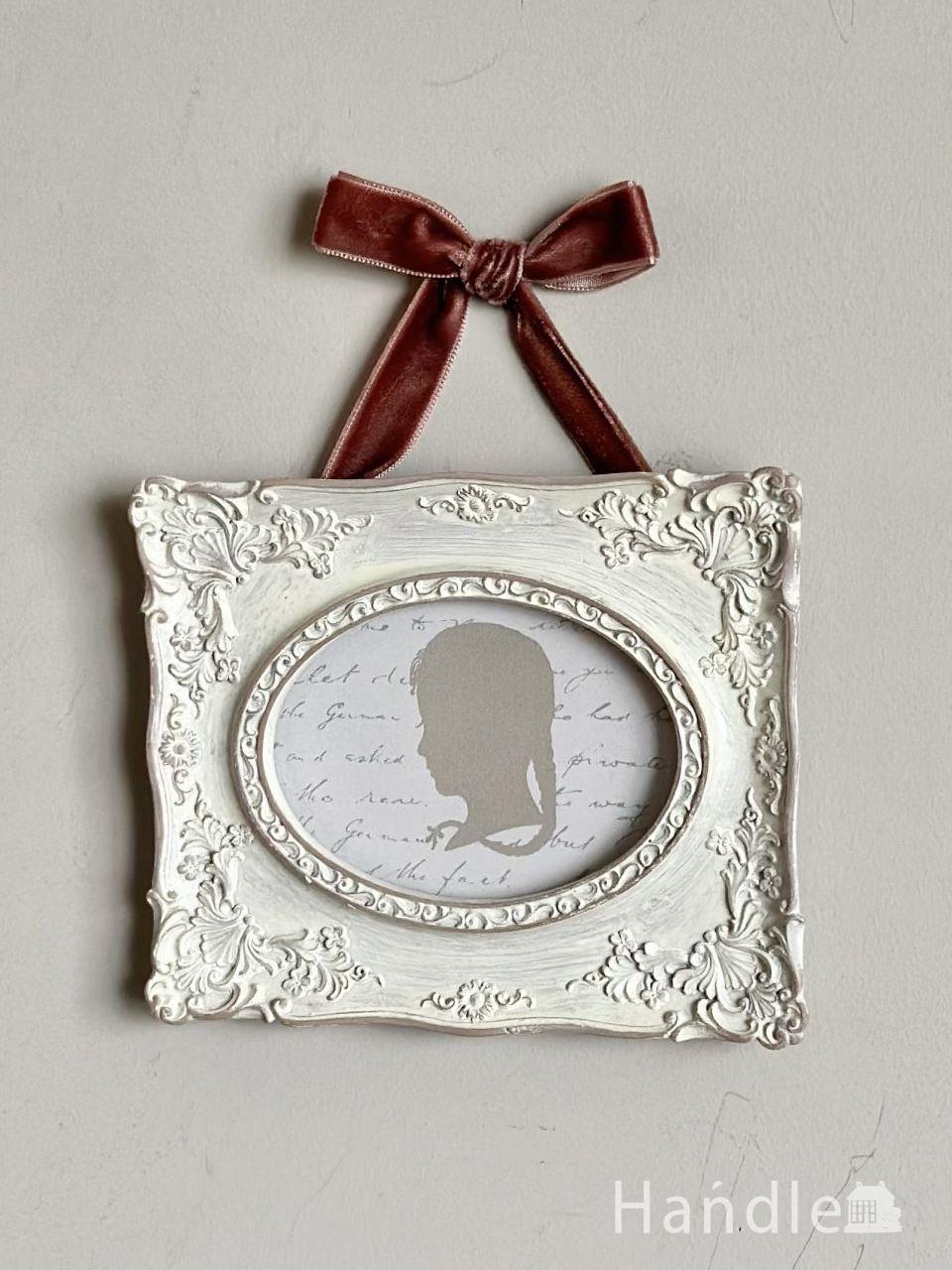 ティアラのような飾りが可愛いシルバー色のフォトフレーム(n7-123