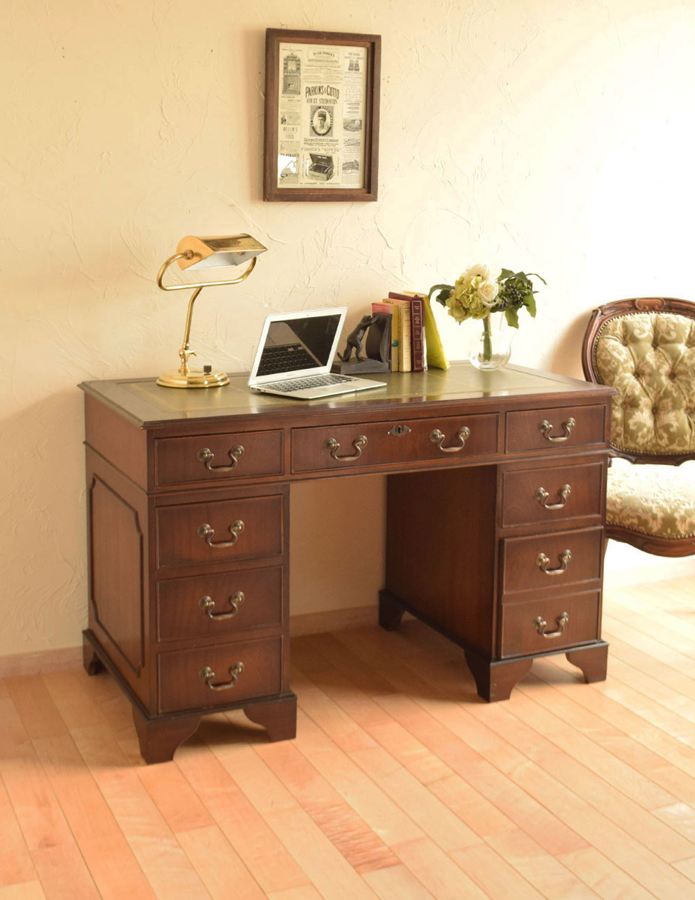 書斎で楽しむ英国アンティークのデスク、大人の勉強机(j-1461-f