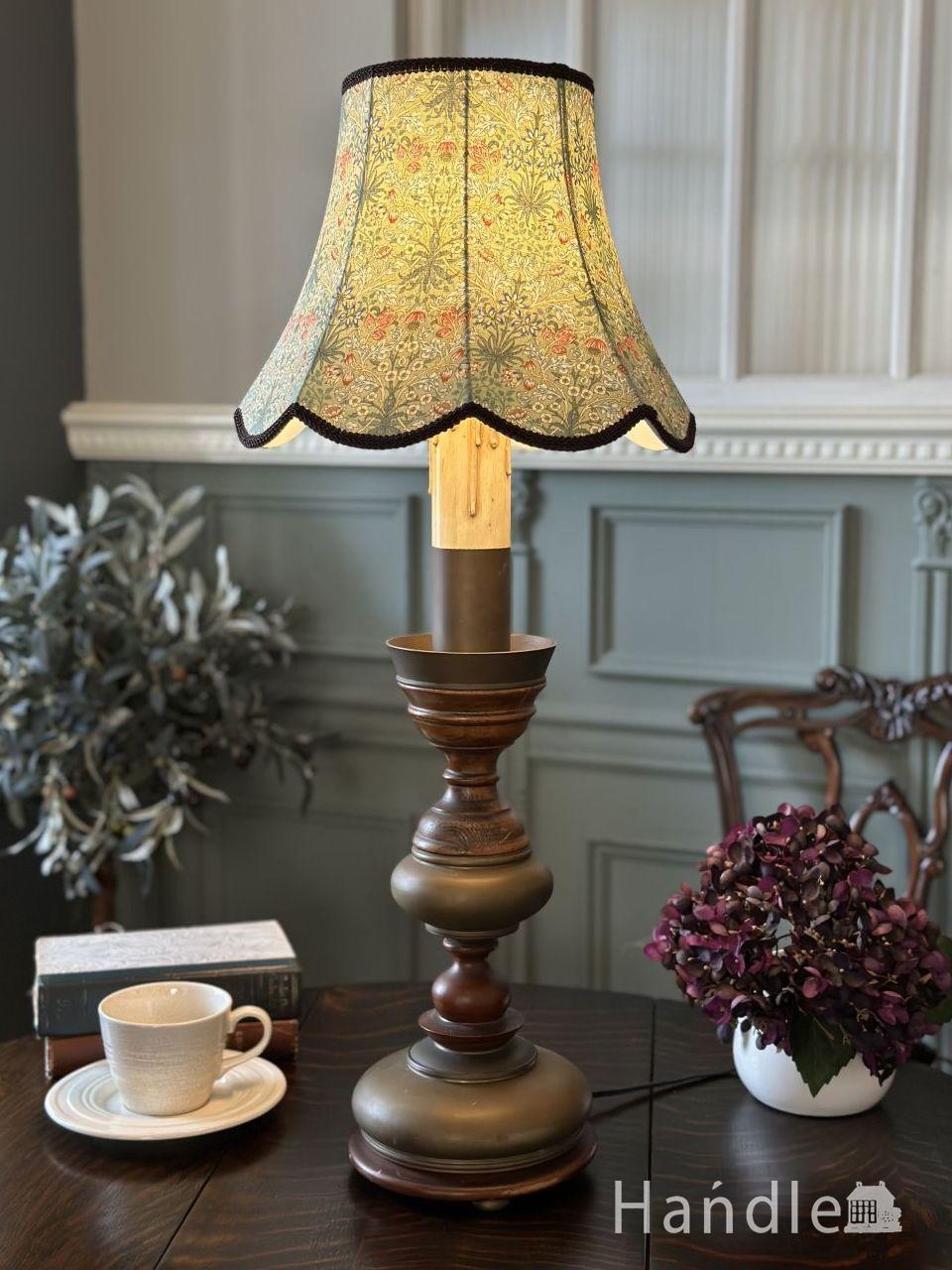 フランスで出合ったアンティークのテーブルランプ 真鍮製スタンド