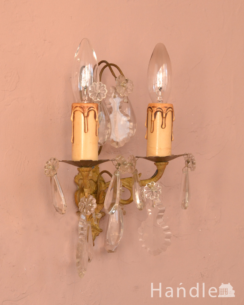 フランスアンティークのガラスパーツが優雅なウォールシャンデリア