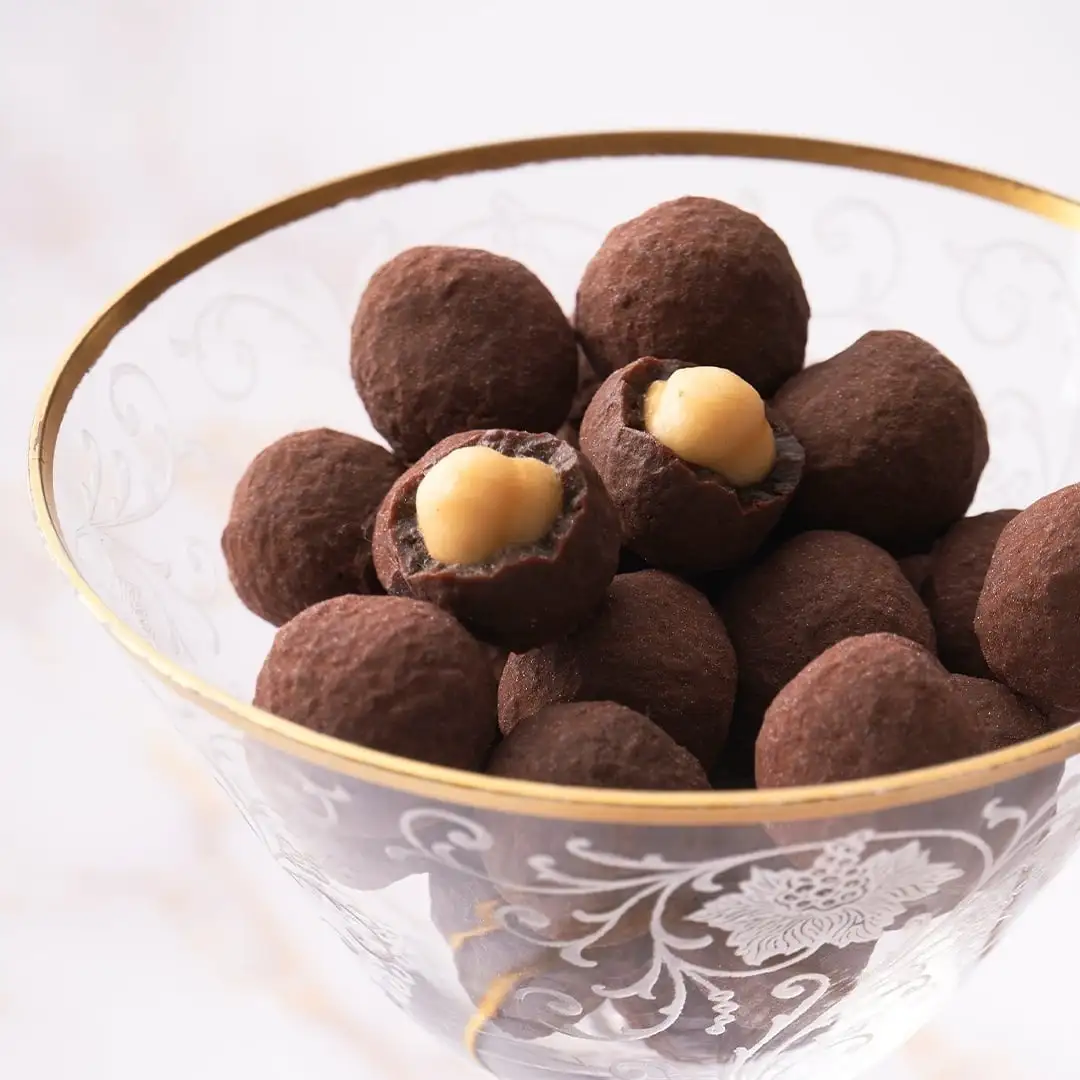 ノワゼットショコラ（ヘーゼルナッツチョコ）｜HACCI公式オンラインストア