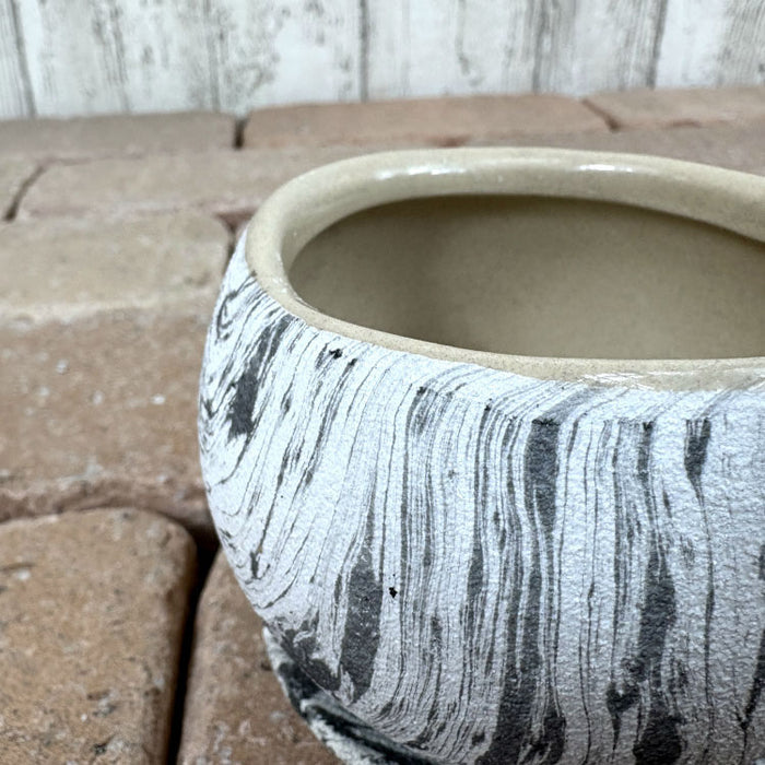 RR604-085 – 鉢人