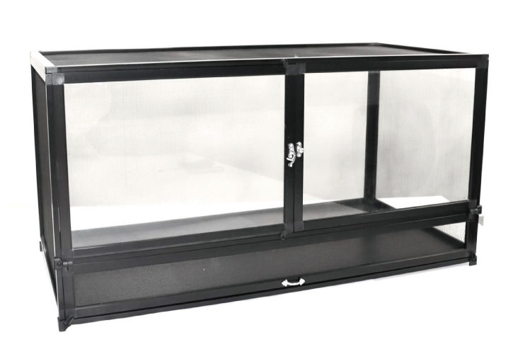 当社オリジナルケージ専用に作られたメッシュケージ乗せるだけで