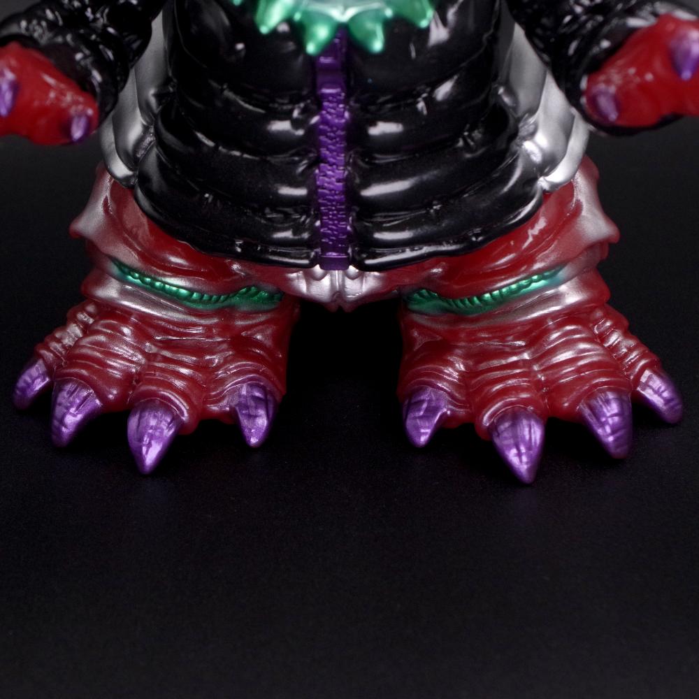 4月18日(金)18時より抽選開始】【GYAROMI】ヴォイドン(墓場の画廊Ver