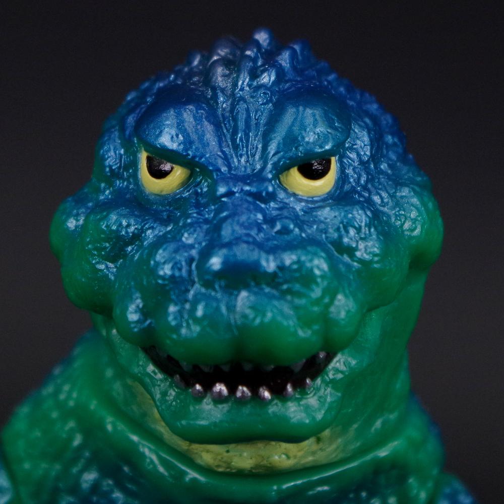 2月8日(日)11時より販売開始】【MAXTOY】ゴジラ(1964)＋モスラ幼虫