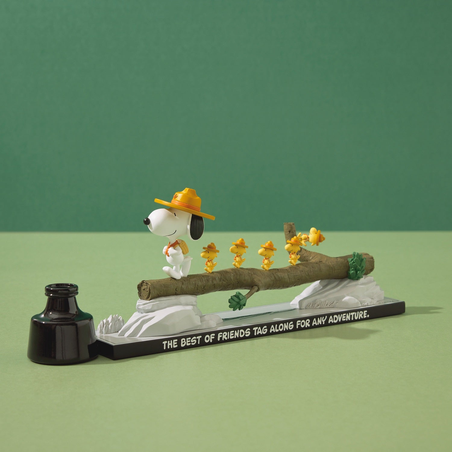 The Peanuts® Gallery Beagle Scouts Limited Edition Figurine – 日本