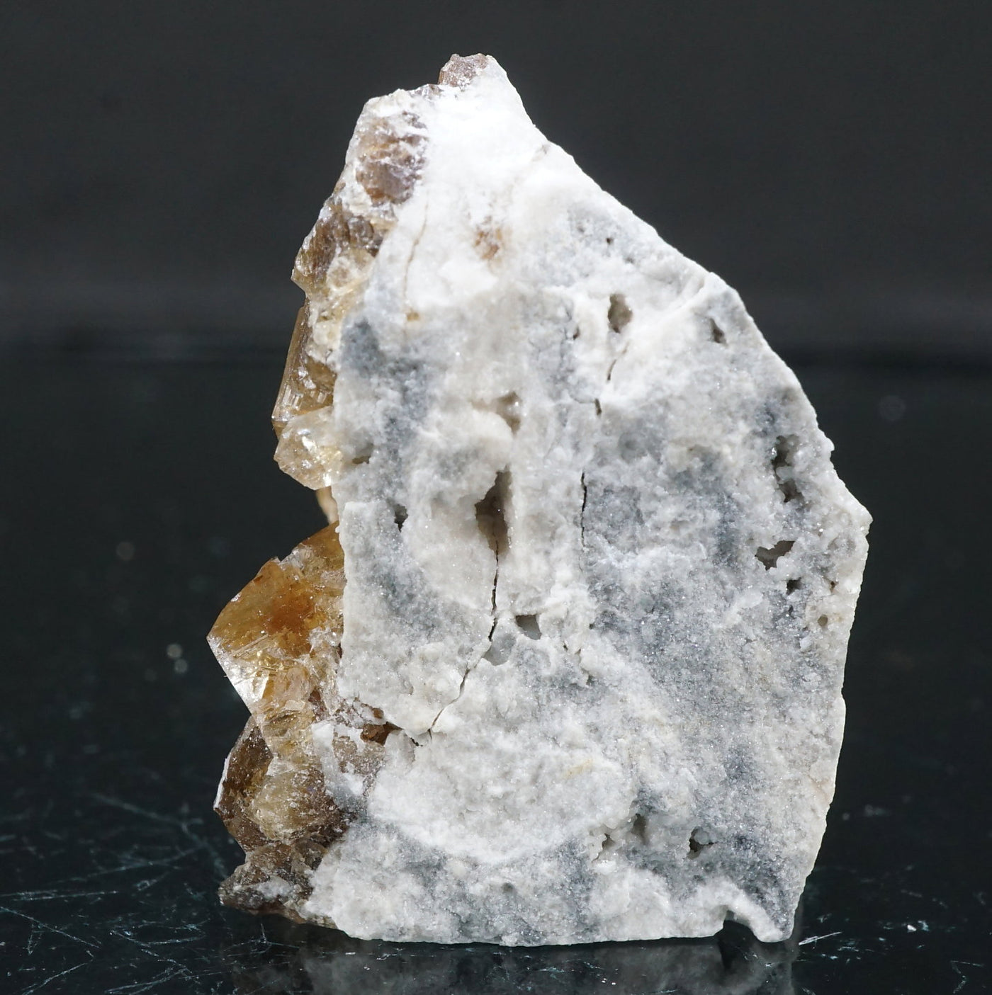 アメリカ・オハイオ州産 フローライト – 天然石ハッピーギフト