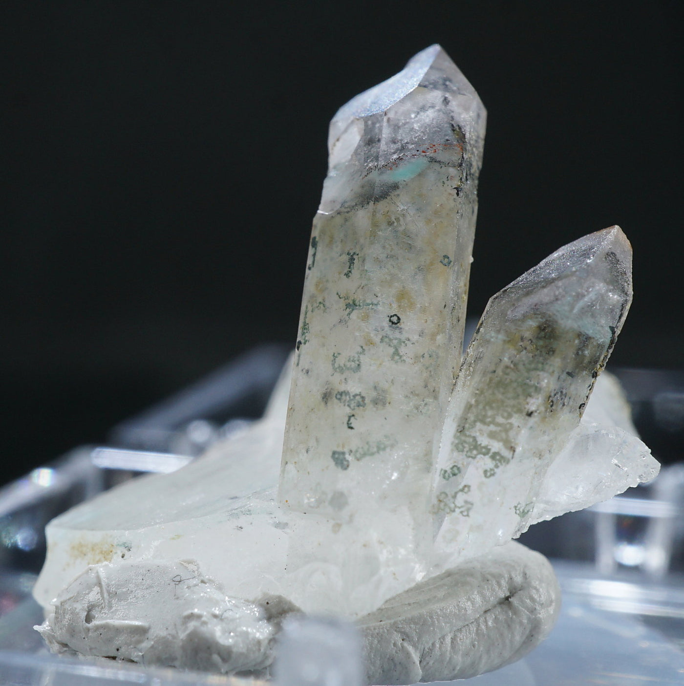 南アフリカ産 アホイトinクォーツ – 天然石ハッピーギフト