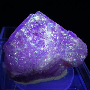 中国新疆ウイグル自治区産 オイル入りフローライト – 天然石ハッピーギフト