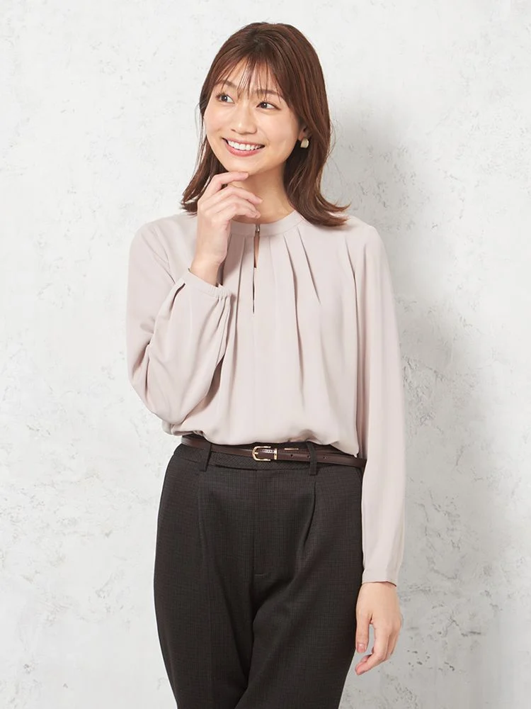 ベージュ 【ウォッシャブル】ブラウス 長袖 クルーネックプルオーバー