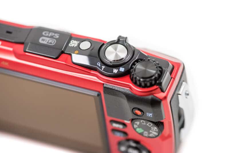 Hands-on with the Olympus TG-5 Tough Waterproof Camera
