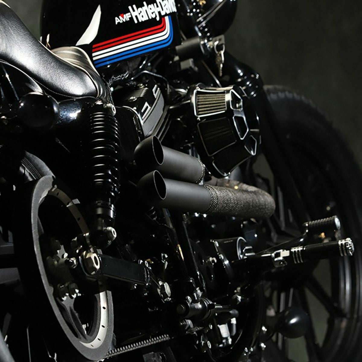 PAUGHCO Upsweep フィッシュテールマフラー ブラック スポーツスター