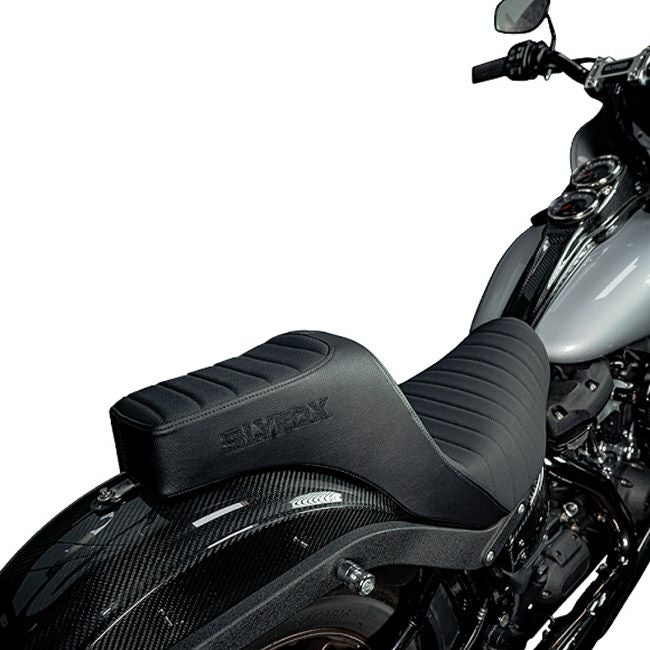 RED THUNDER EXHAUST フルエキゾーストマフラー シルバー M8ソフテイル