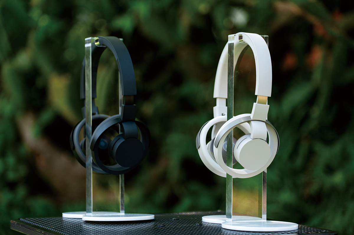 革新的なオープンイヤー型ヘッドホン「nwm ONE」は、ながら聴きの大