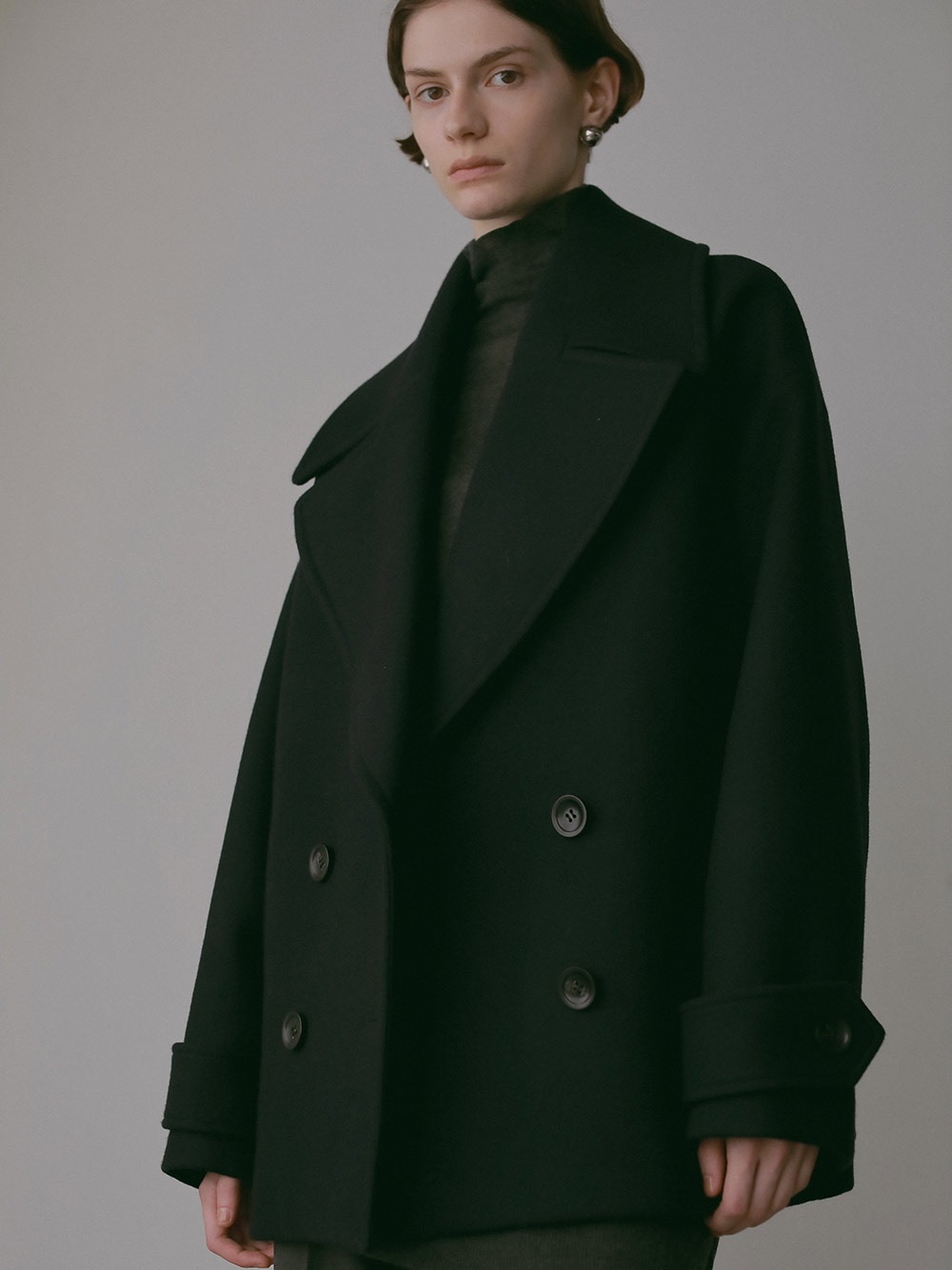 ビッグカラーコート | Coat | HER. Online Store