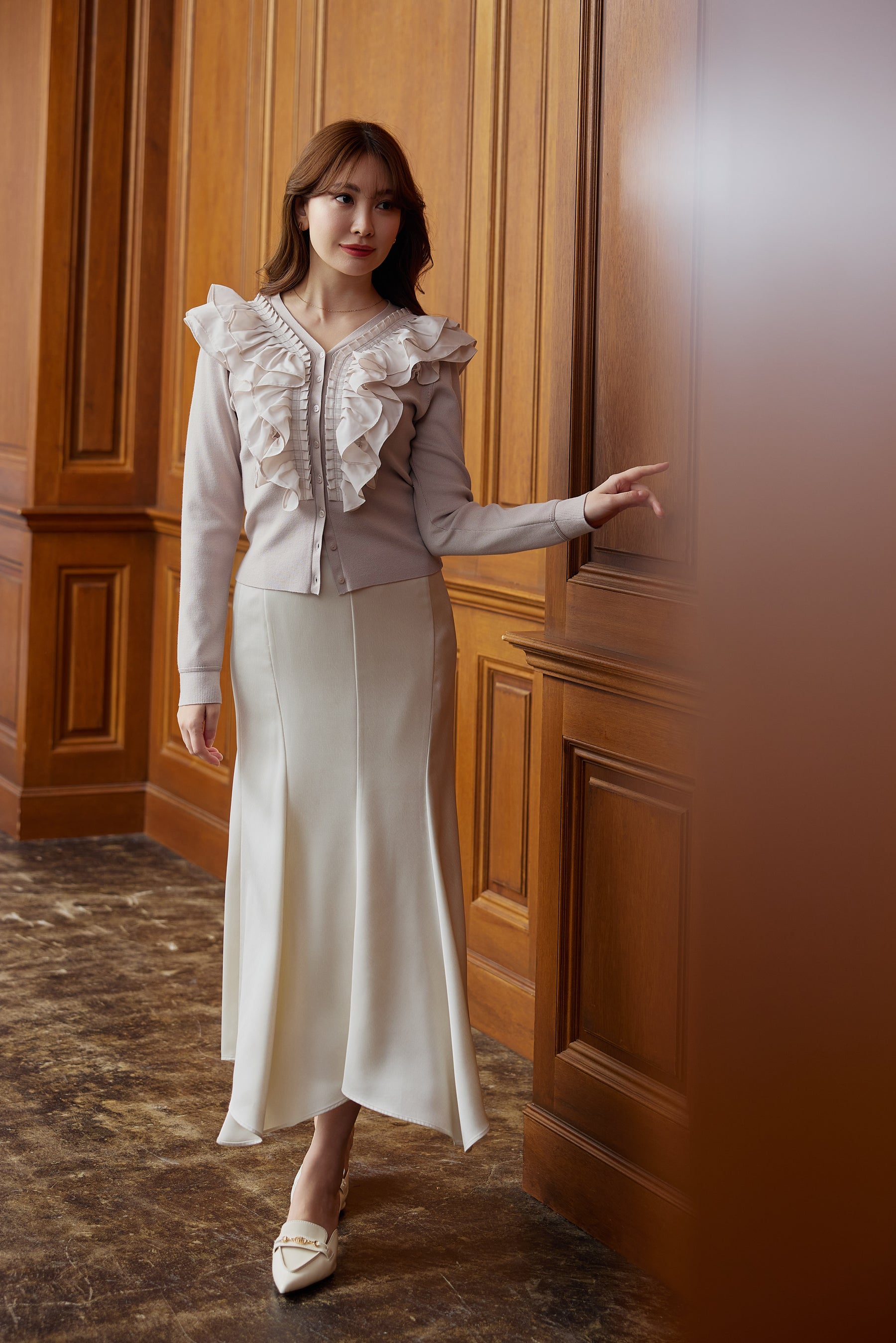 off white] Ruffle Pleated Knit Cardigan