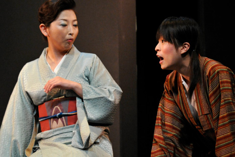 歴代公演：悪魔が来りて笛を吹く | 劇団ヘロヘロQカムパニー