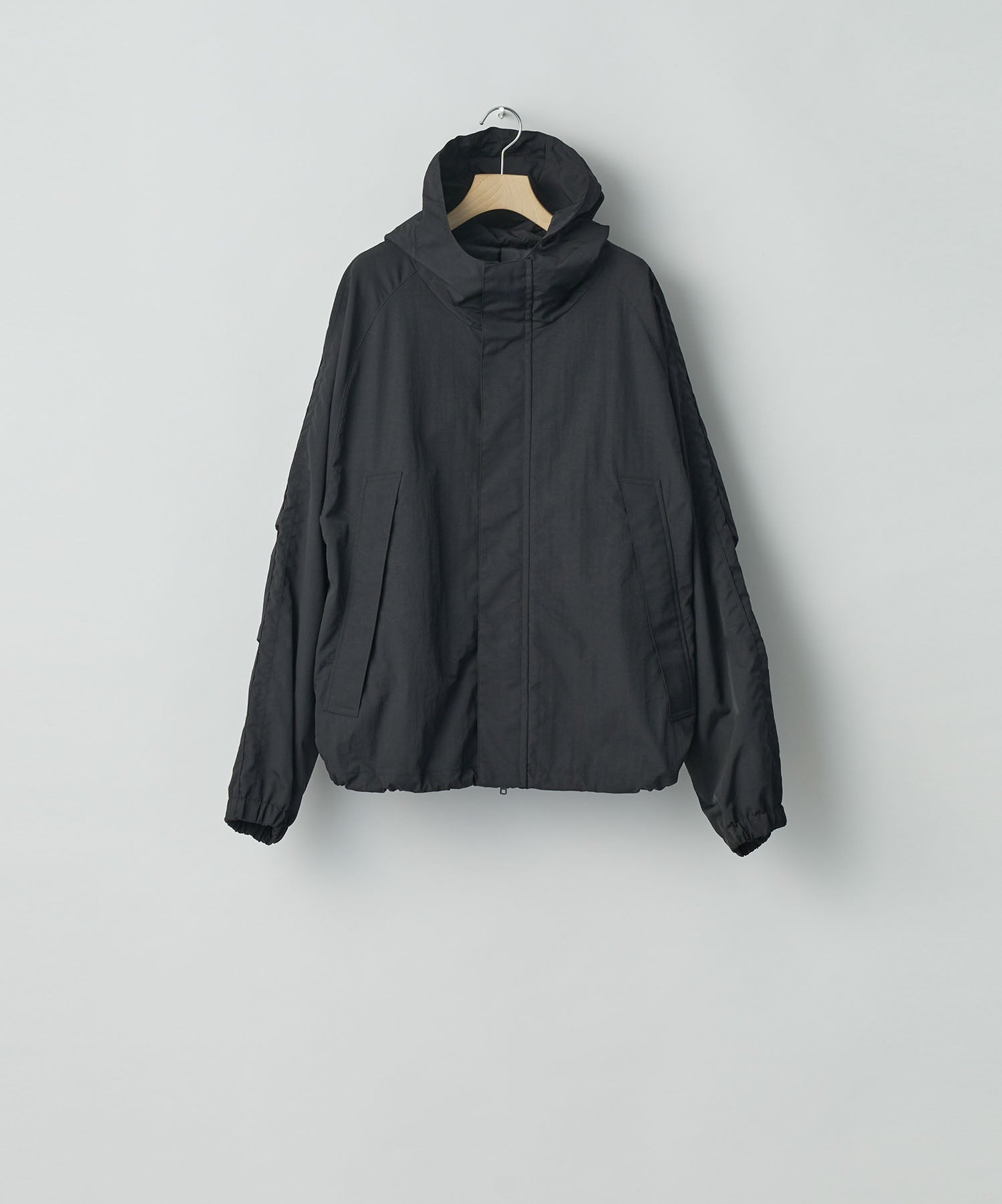 ssstein / シュタイン】NYLON TWILL HOODED ZIP UP JACKET - BLACK