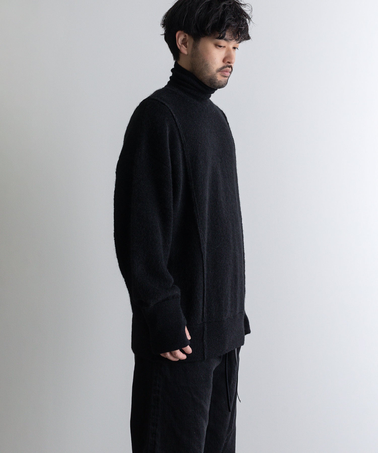 stein / シュタイン】EXTRA FINE KID MOHAIR TURTLE NECK LS - BLACK