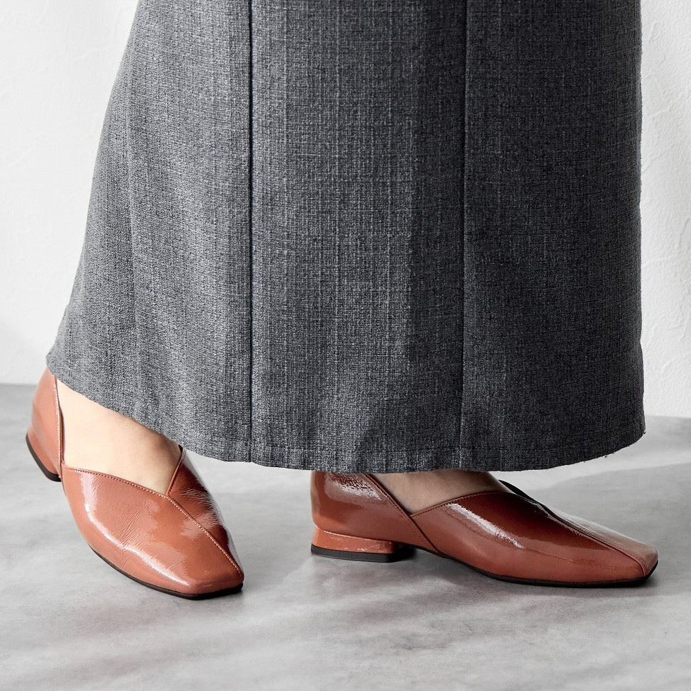 SALE】スクエアトゥアシンメトリーソフトパンプス/641113