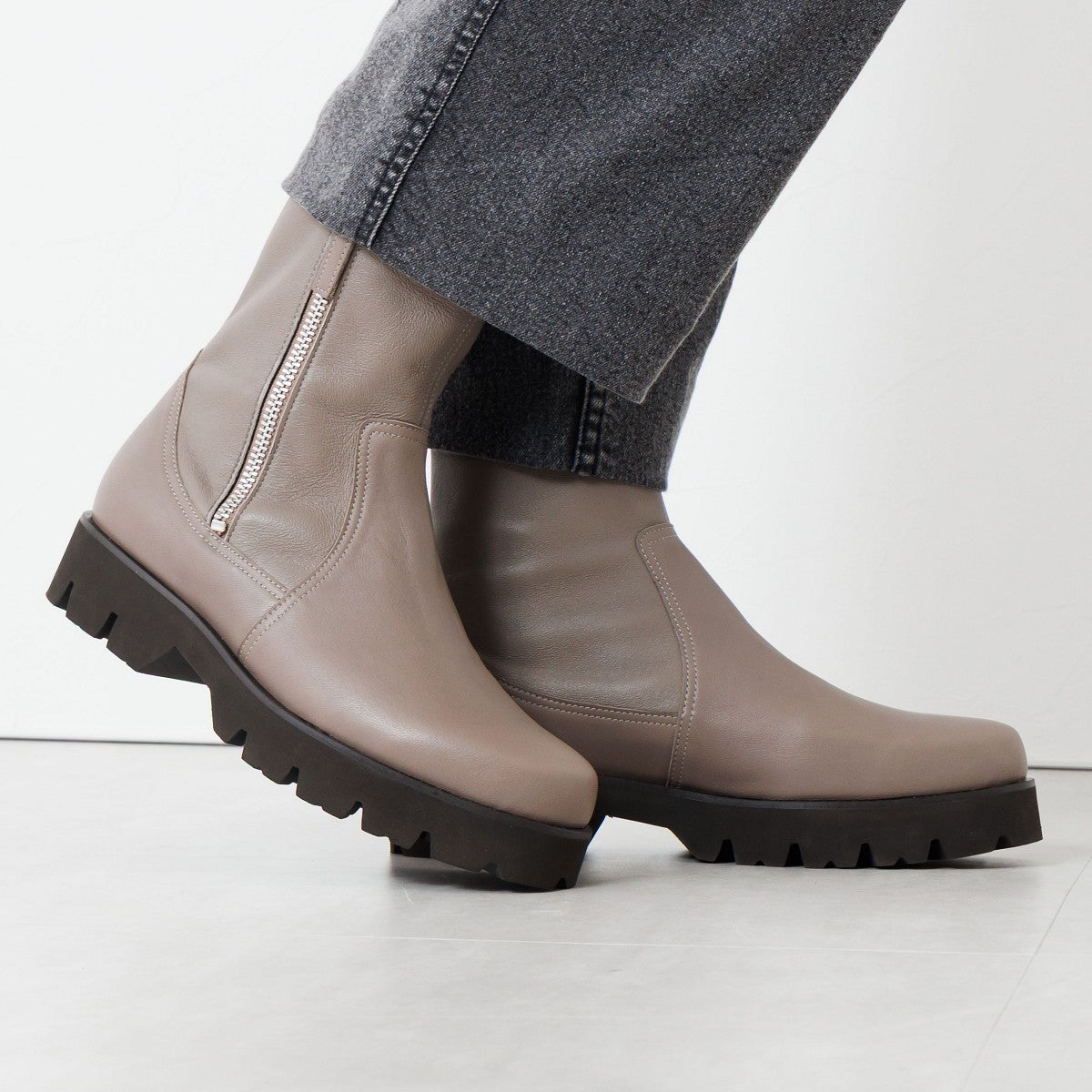 25AW】トラックソールサイドジップストレッチブーツ/651403