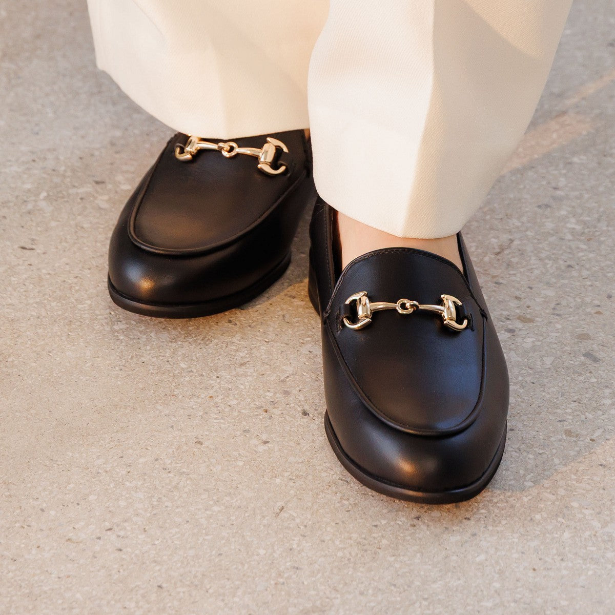 26SS新色追加】バブーシュビットローファー/651304