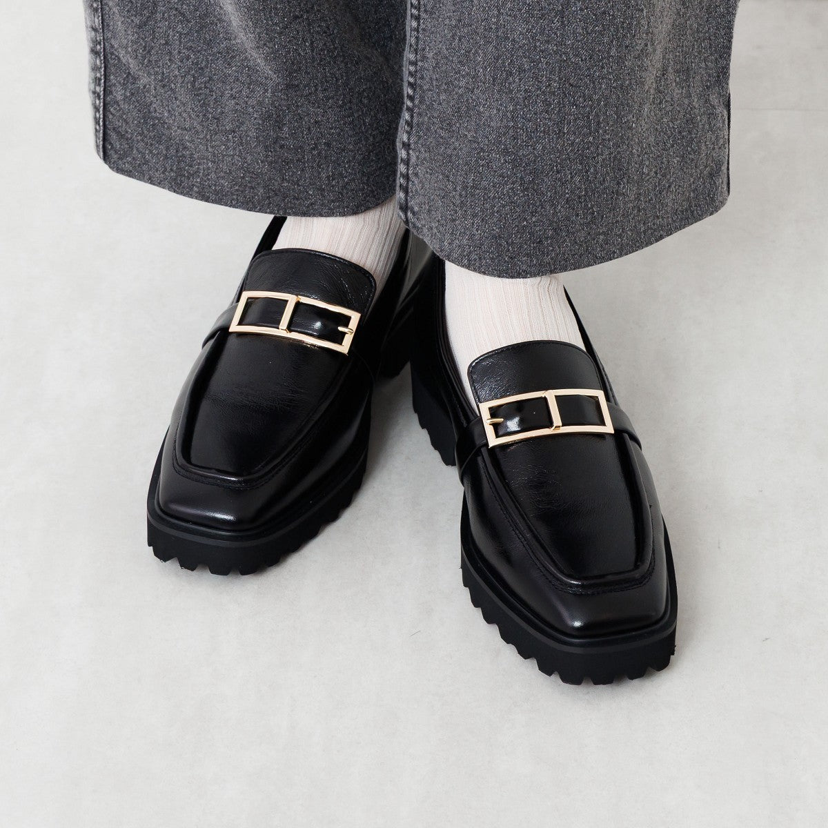 SALE】トラックソールスクエアバックルローファー/651321