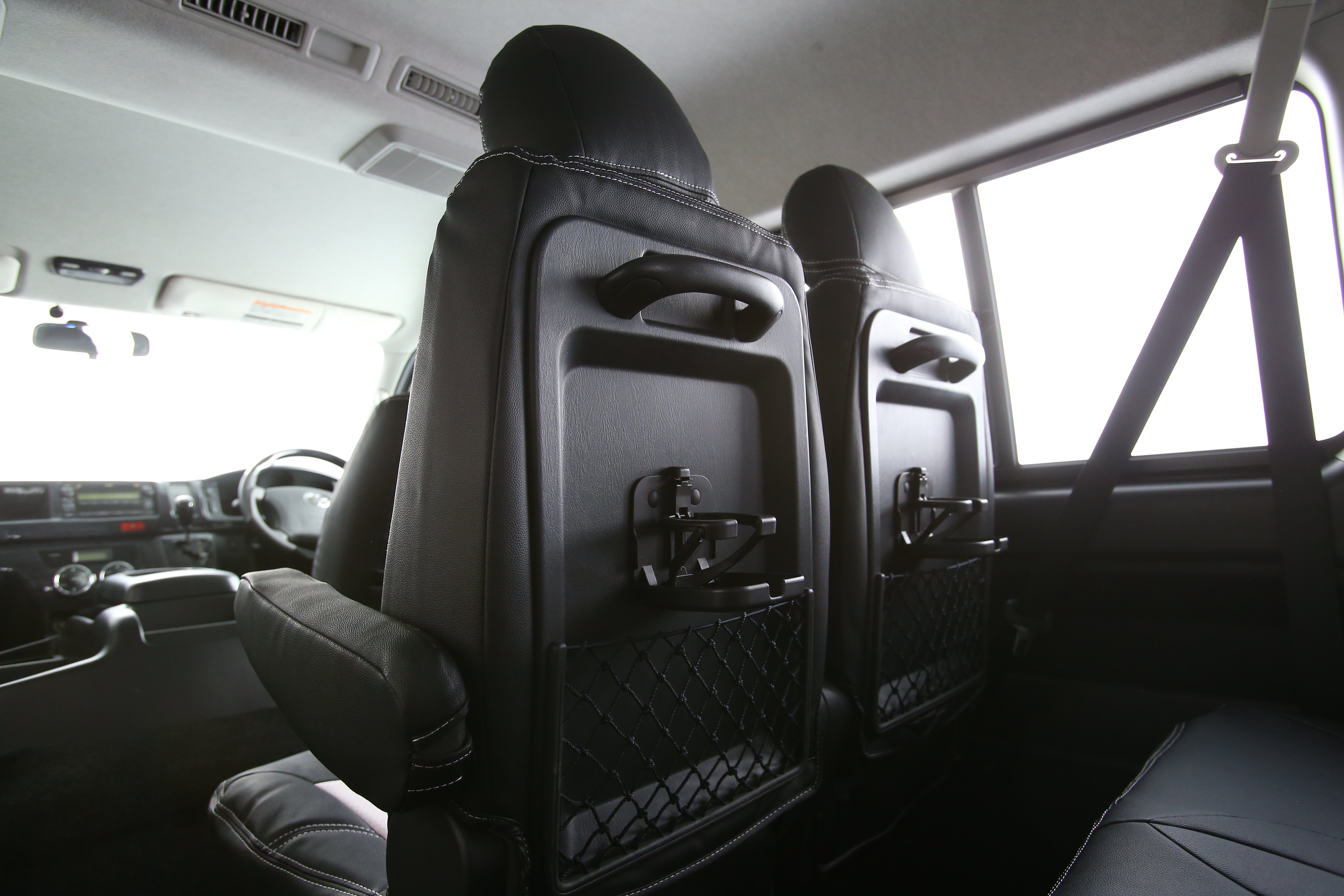 200系ハイエース ワゴンGL専用 シートカバー 10人乗り | 札幌の