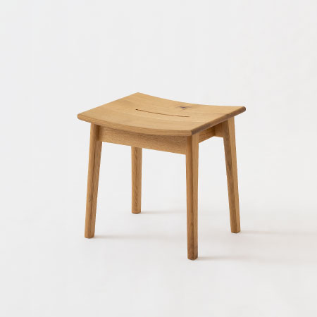 森のことば スツール | 飛騨産業株式会社【公式】 | 飛騨の家具、国産家具