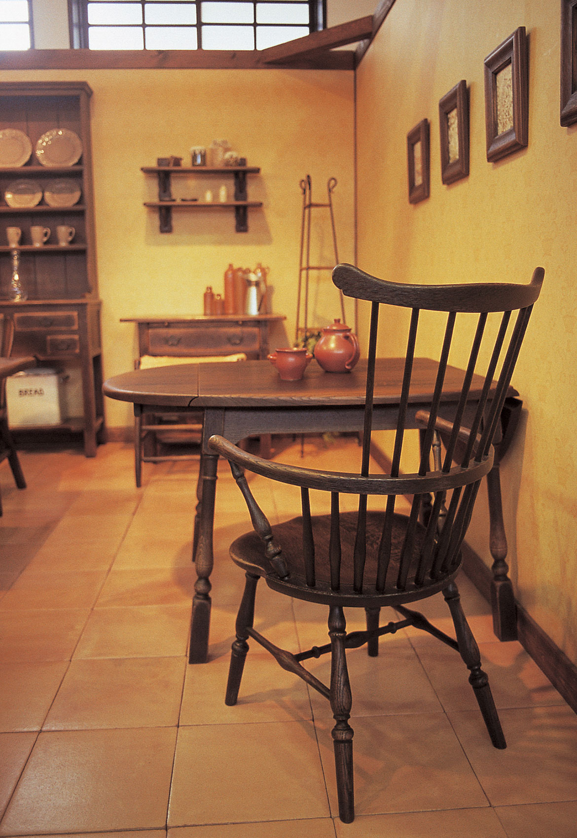 PROVINCIAL コムバックアームチェア | 飛騨産業株式会社【公式