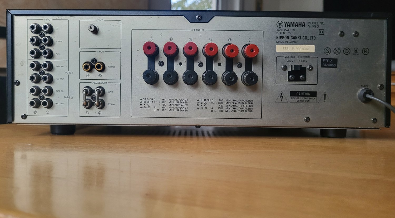 YAMAHA A-720 Amplificador Integrado MM MC Phono Class A 105 watts