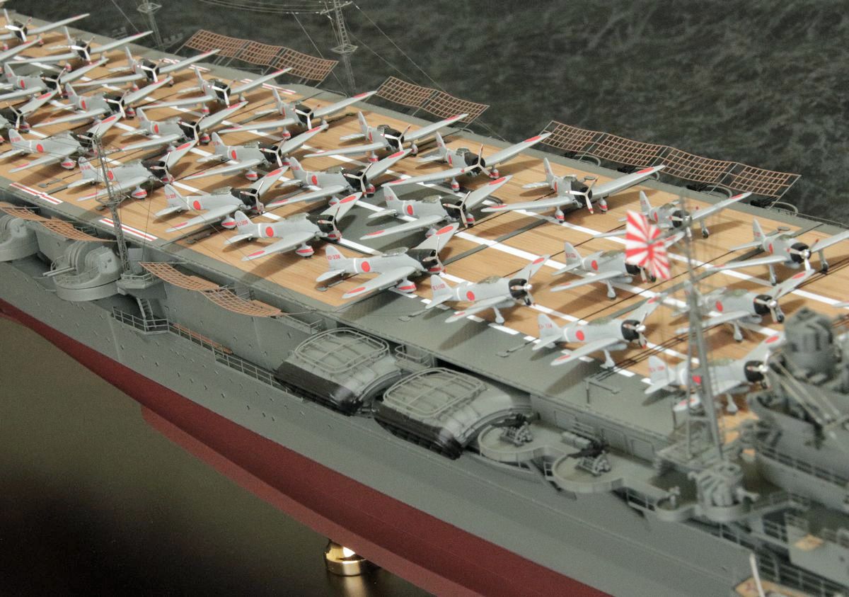 1/350航空母艦「翔鶴」完成写真 – 艦船模型製作代行モデルファクトリー