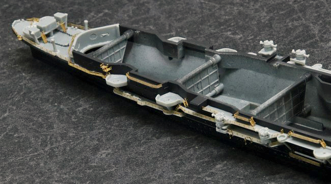1/700航空母艦『瑞鶴』マリアナ沖海戦時：純正エッチングパーツ取付