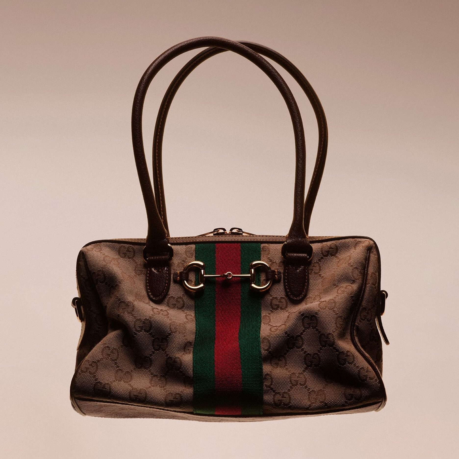 GUCCI、新作バッグ「グッチ ボルセット」発売。ヴィンテージの