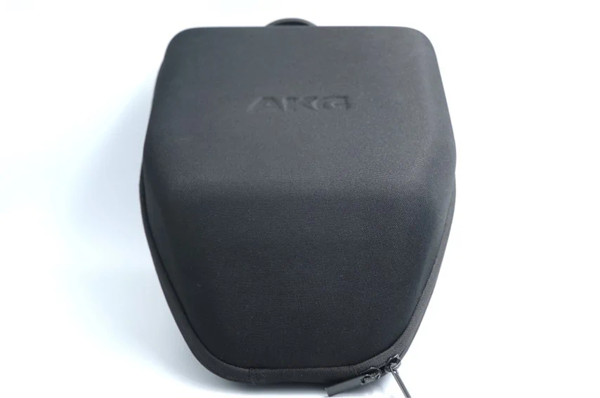 AKG K872-Y3をレビュー。最高峰の性能を誇る密閉型モニターヘッドホン