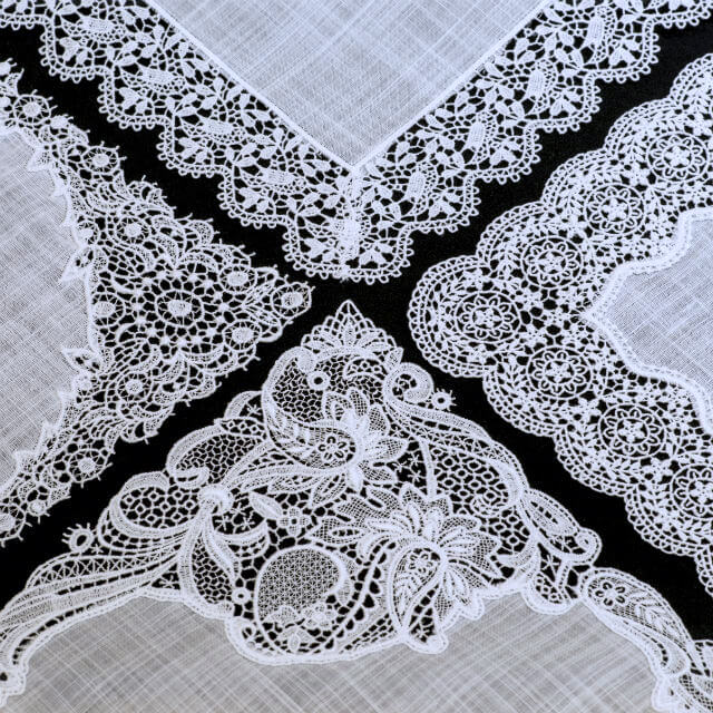 クラシクス・ザ・スモールラグジュアリに学ぶ、ハンカチーフのひそや