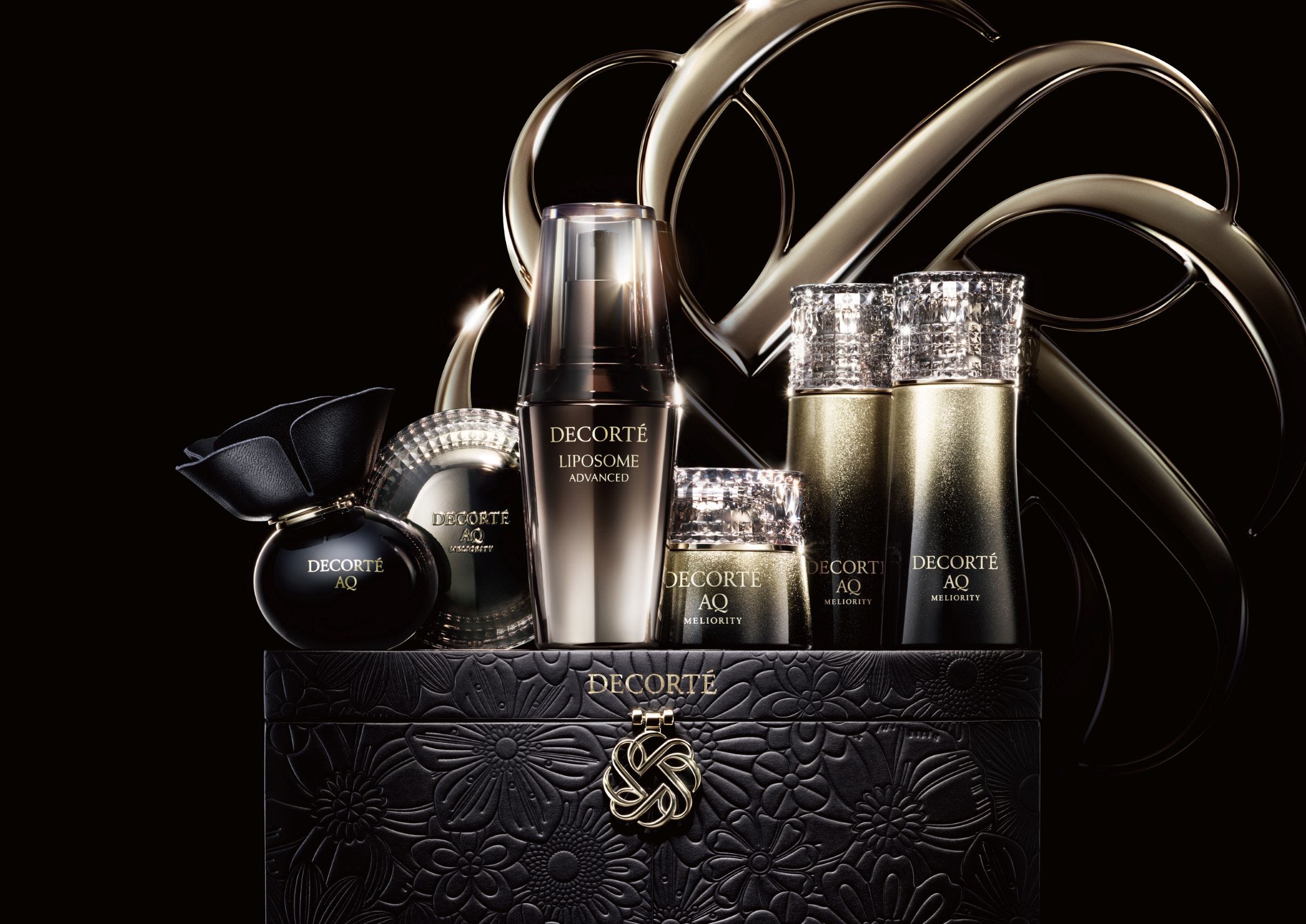 コスメデコルテ×クリスマスコフレ2025】発売日＆予約日は？｜限定色