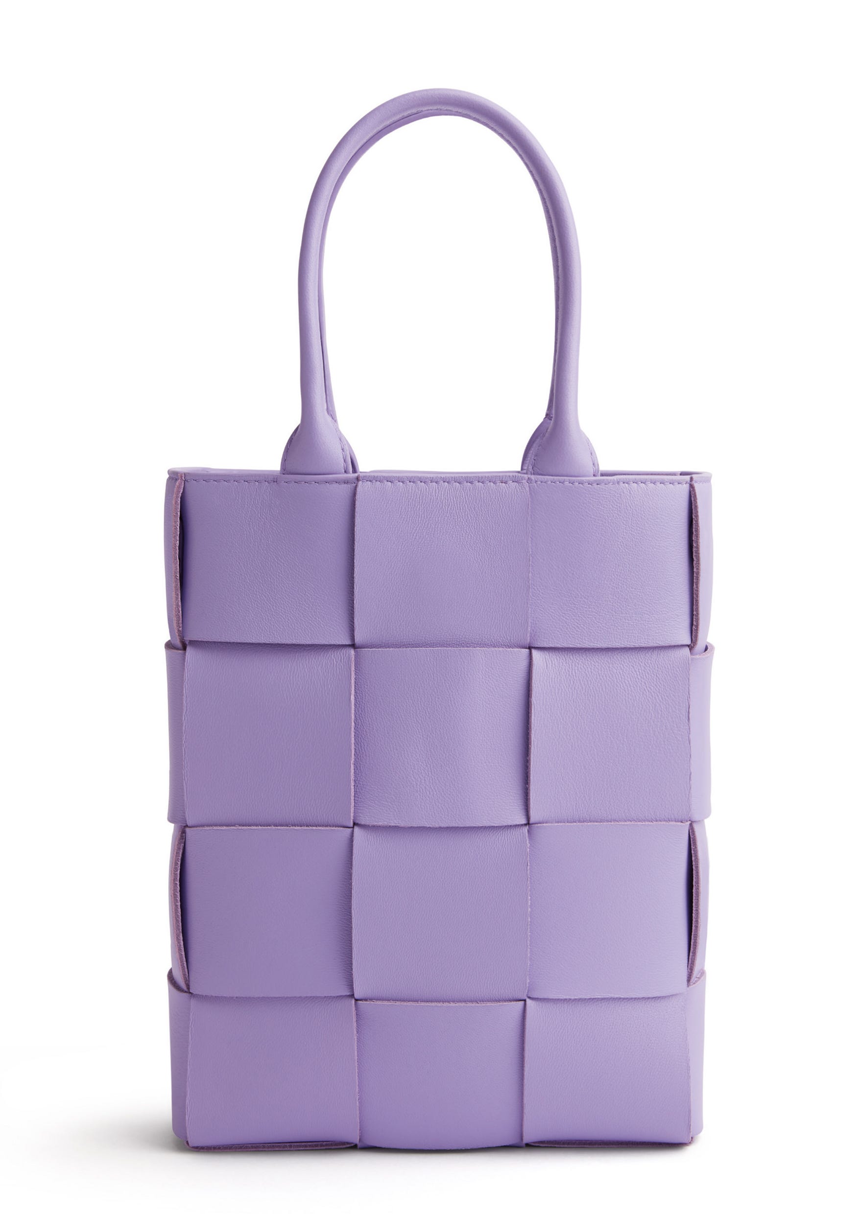 ボッテガ・ヴェネタ」表参道フラッグシップが祝1周年！ 新作バッグが