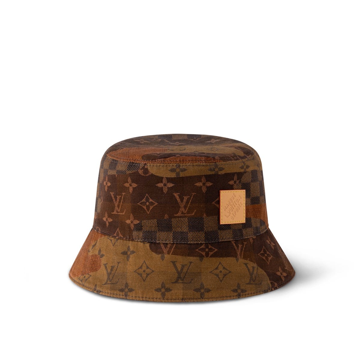 ルイ・ヴィトン25-26年秋冬の新作帽子はNIGOとのタッグで、90年代風