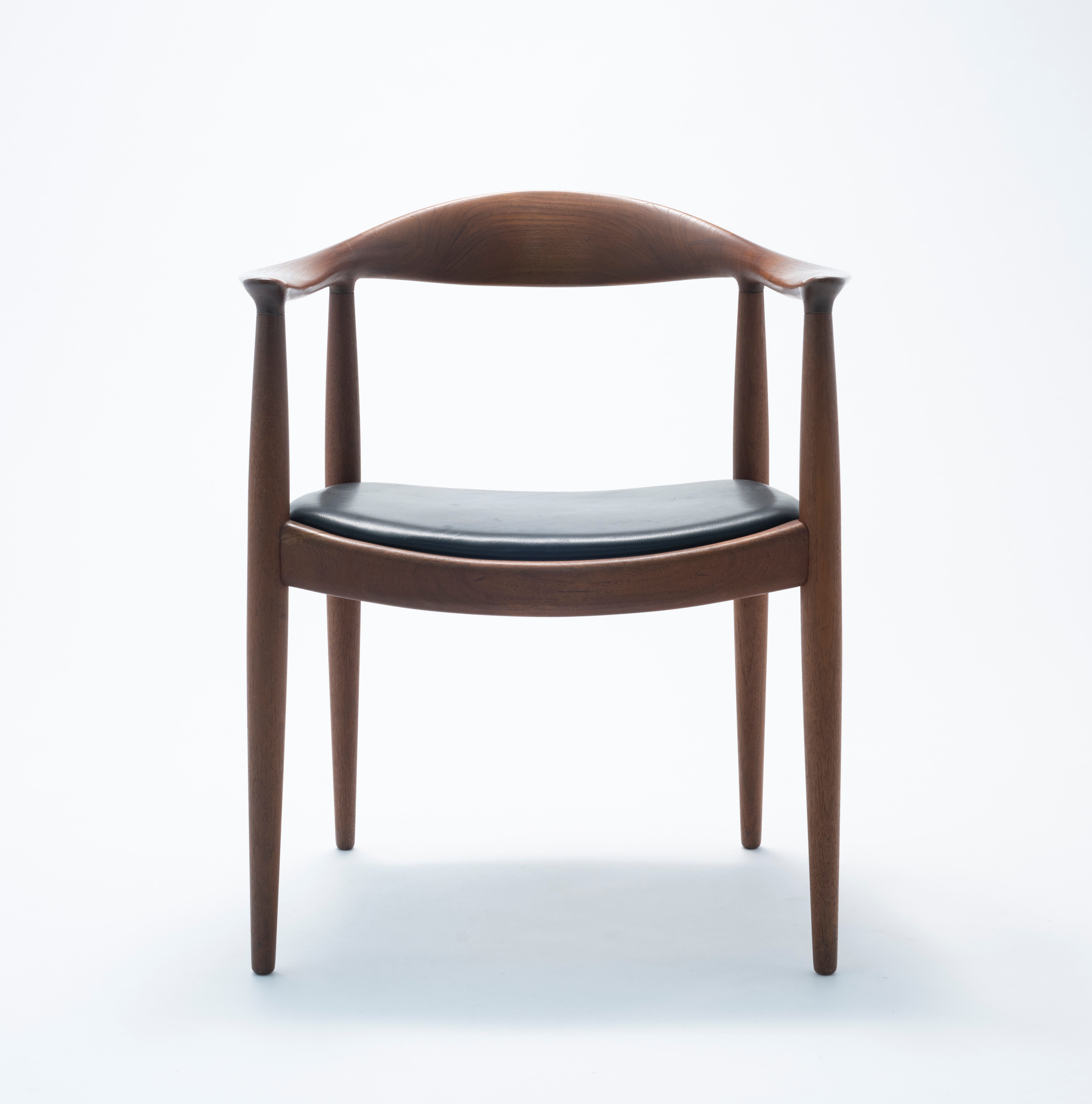 織田コレクション ハンス・ウェグナー展』の見どころを織田憲嗣と建築