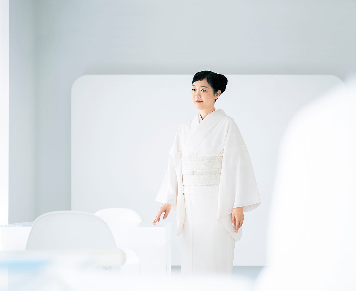 現代美術家・森万里子がもてなす純白の茶事