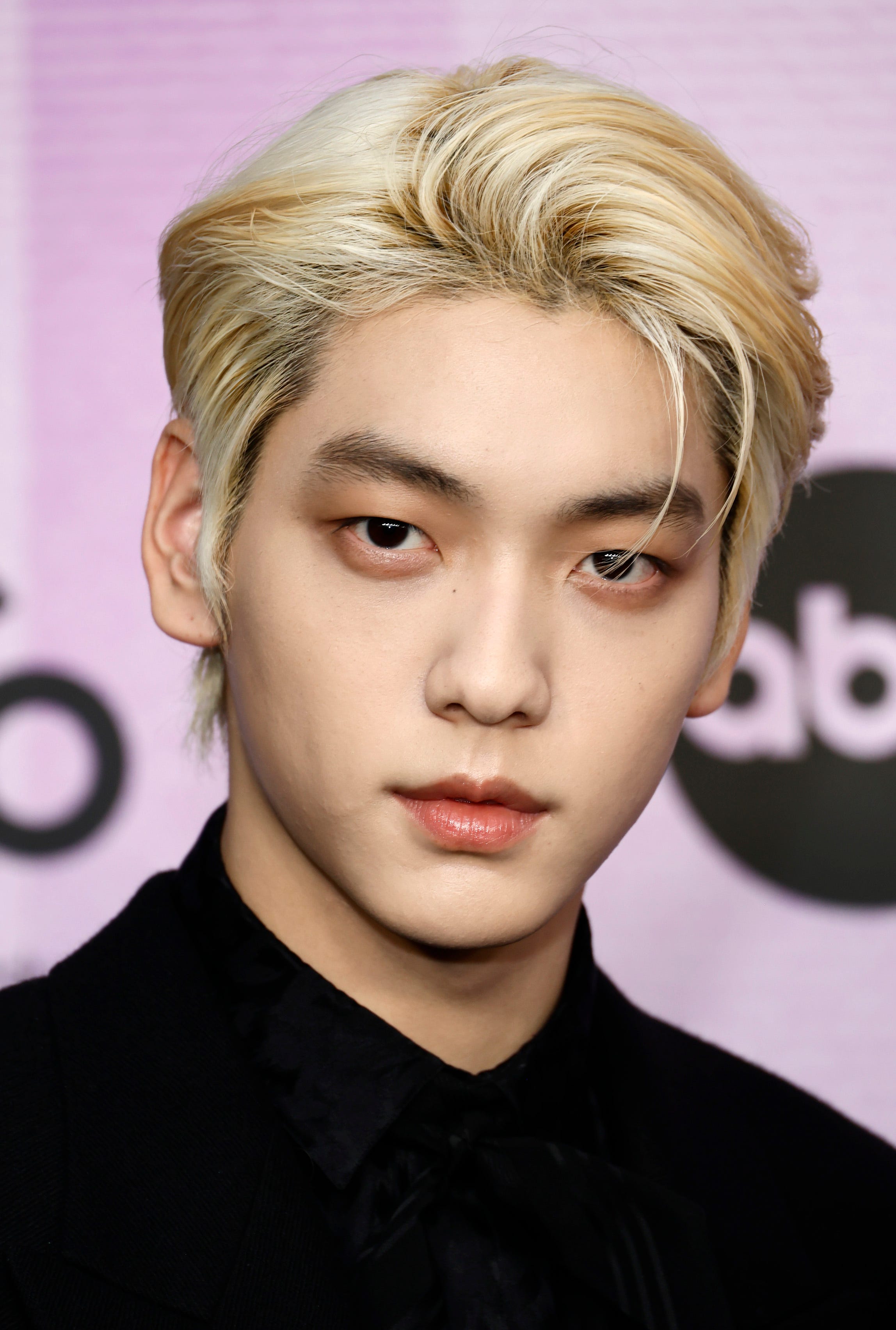 TOMORROW X TOGETHER（TXT）の頼もしきリーダー、スビンの眼福アルバム