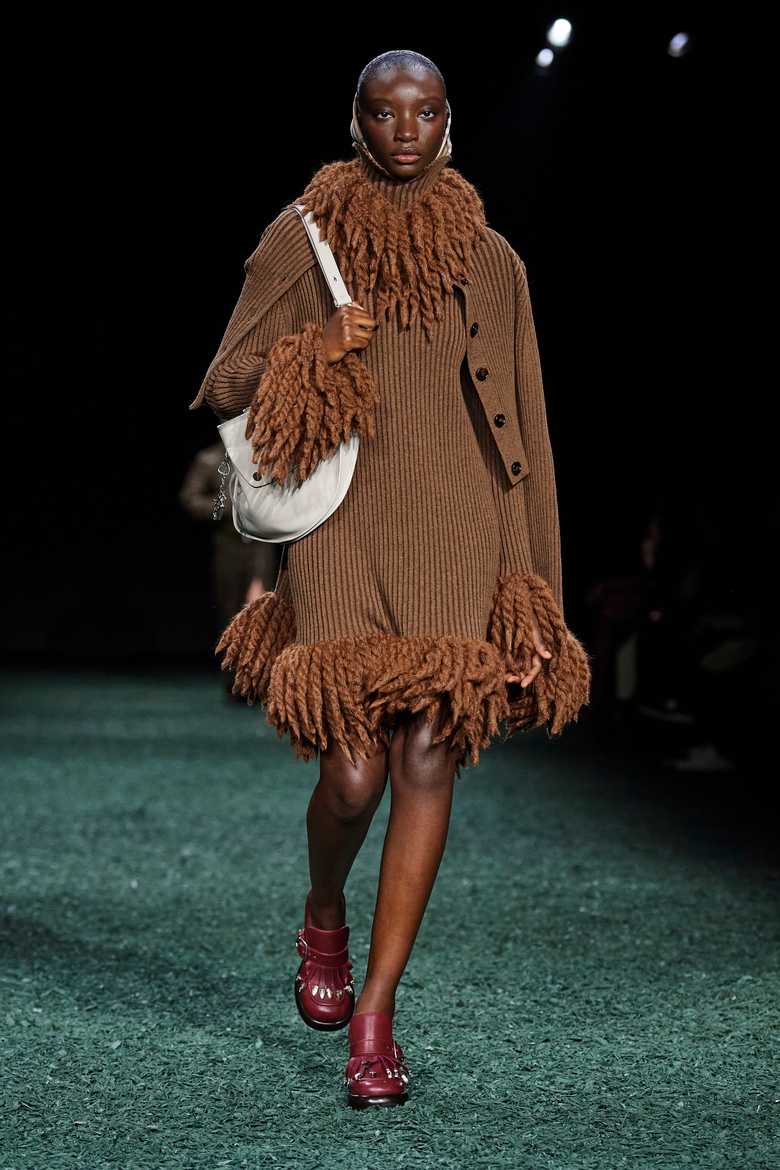 バーバリー（BURBERRY）2024-25秋冬コレクション | ファッション