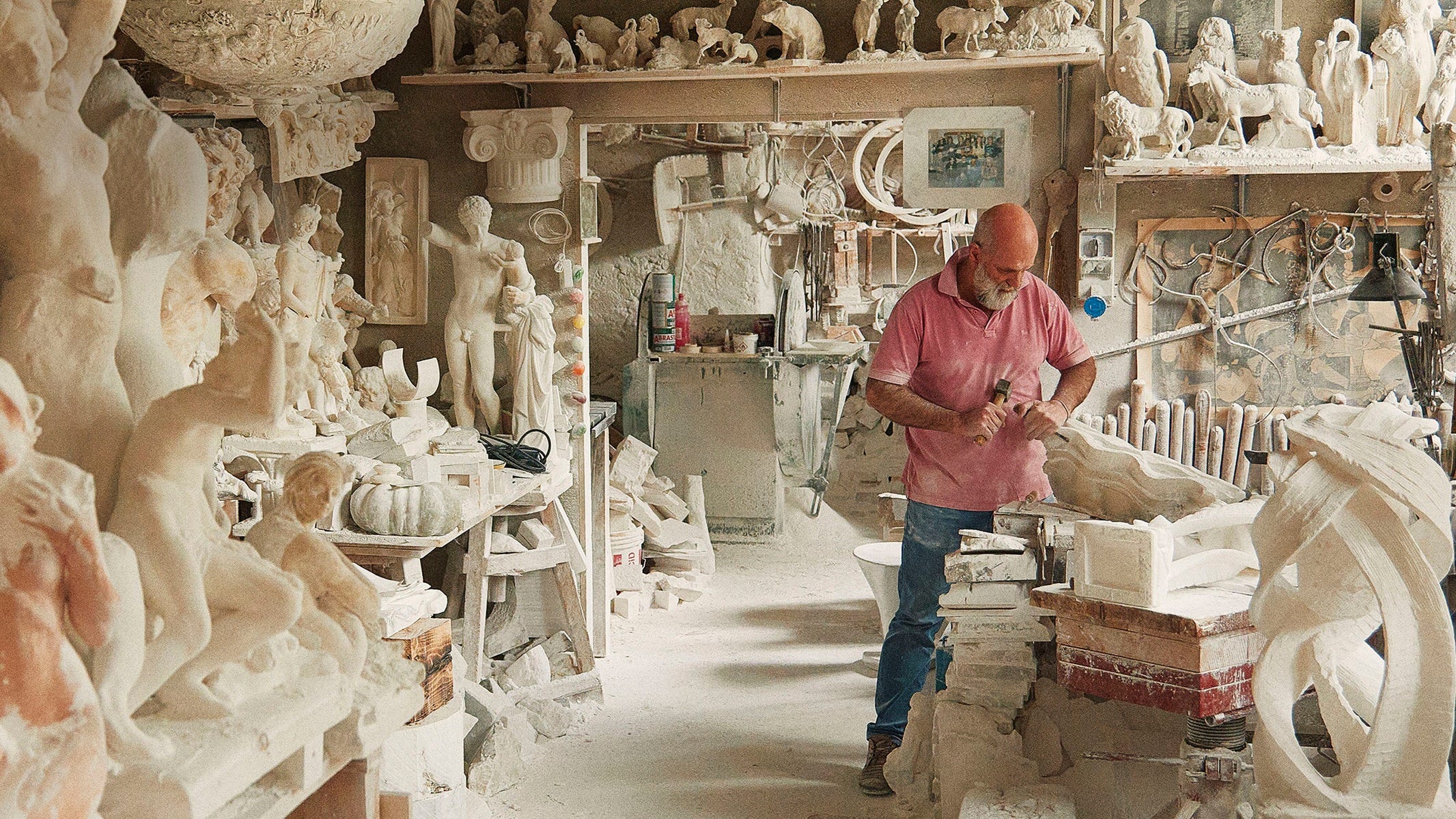 職人の「手仕事」から見るイタリア｜トッズが写真集『ITALIAN HANDS