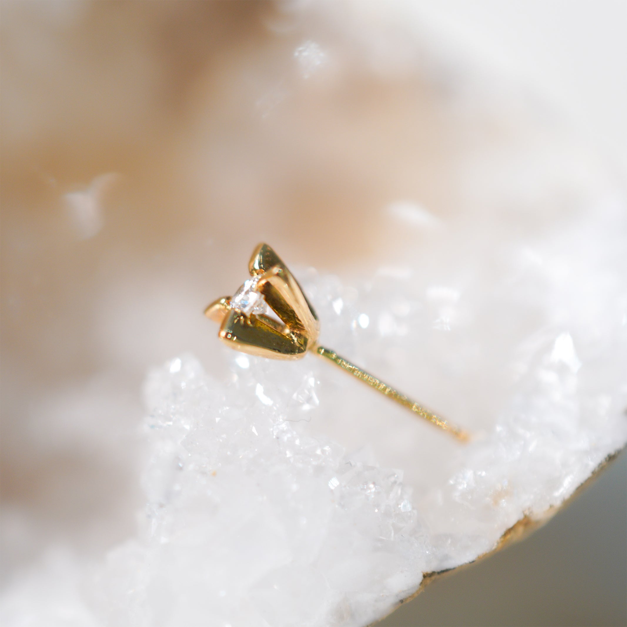 h-p-6-2-66 立て爪ピアス 通販 – hirondelle et pépin(イロンデール エ