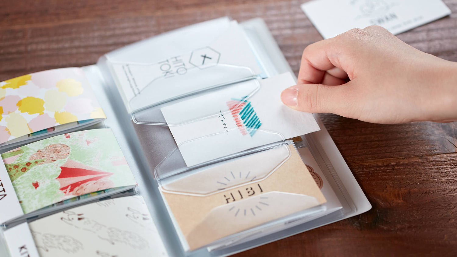 KITTA File（キッタファイル）24ポケット KIT-F24 コアライヌ