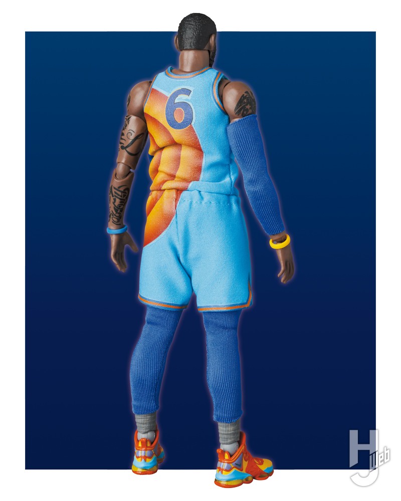 NBAのスーパースター、レブロン・ジェームズが可動フィギュアに