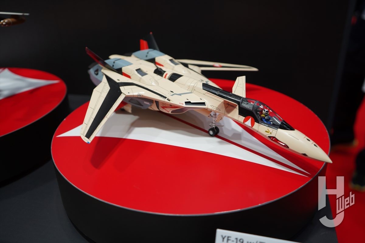 会場発表の新規金型「ゼロ戦」キットほかブラックホーク、A-20、B-25